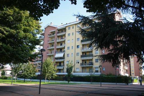 Milano, complesso residenziale Via Ornato 110
