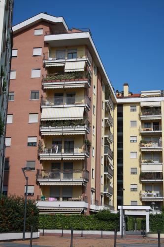 Milano, complesso residenziale Via Ornato 110