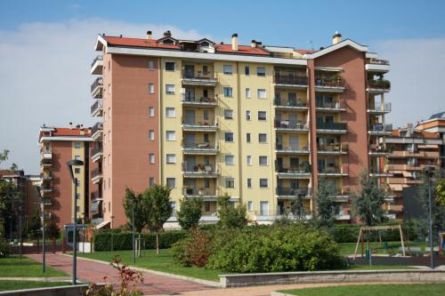 Milano, complesso residenziale Via Ornato 110