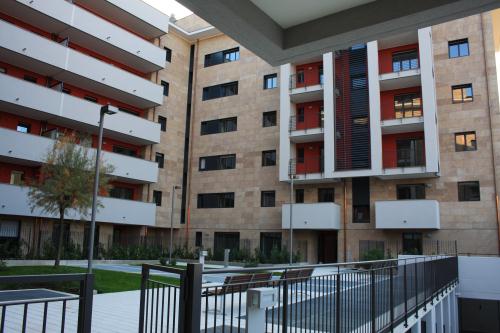 Milano,Edificio residenziale in Via Esiodo 4